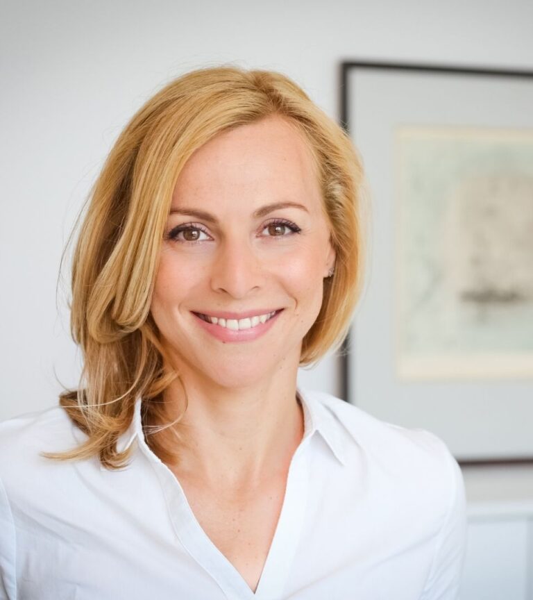 Dr. Tóth Eszter PhD